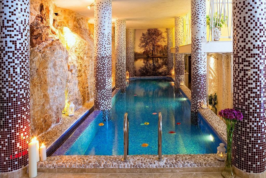 Peninsula Gardens Hotel - Adults Only كاس المظهر الخارجي الصورة
